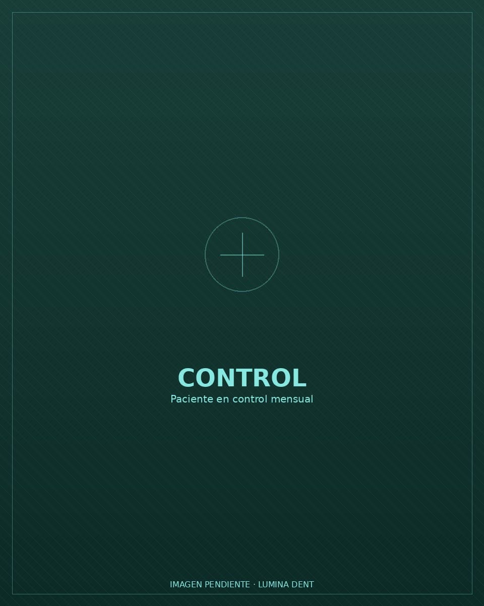 Paciente en control mensual de ortodoncia